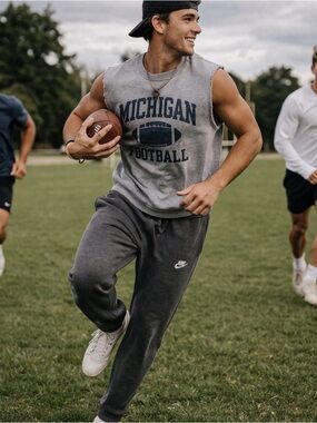 Nike Gray Joggers (small) sweat‎ pants